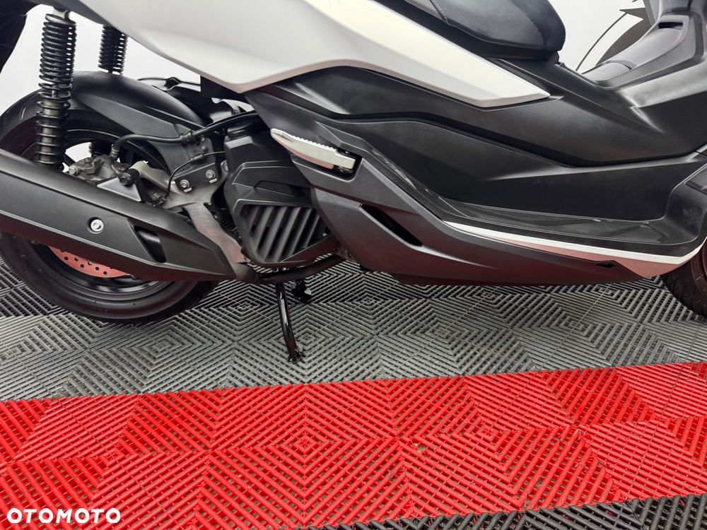 Honda NSS - 28