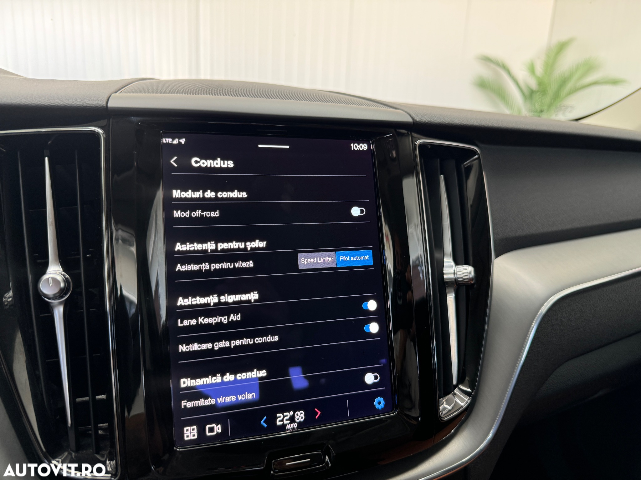 Volvo XC 60 B4 MHEV AT8 AWD Inscription - 30