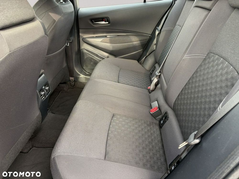 Toyota Corolla - 21