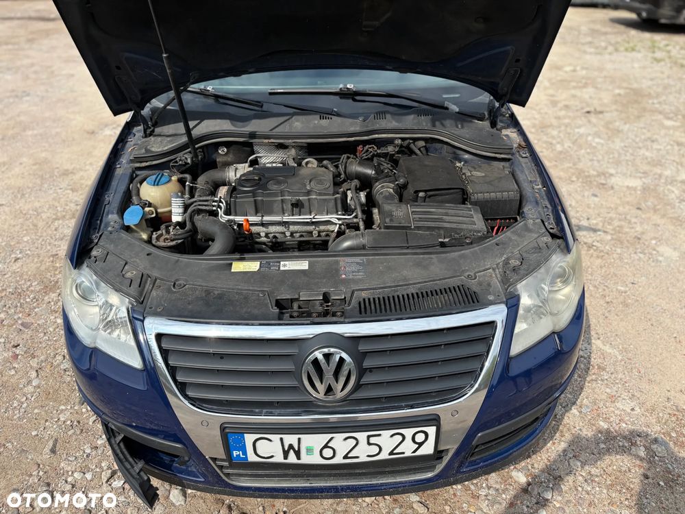 Volkswagen Passat 2.0 TDI Comfortline DSG - 6