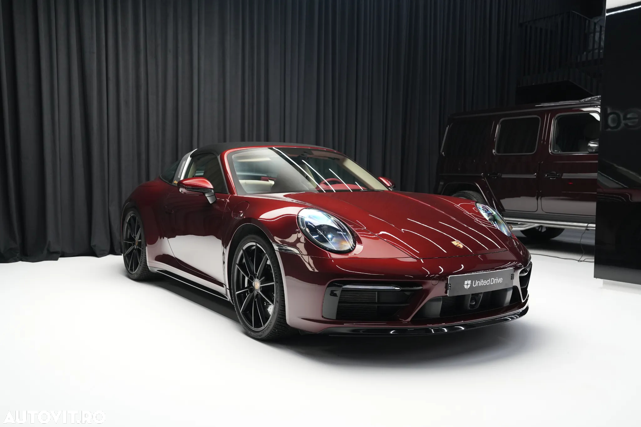 Porsche 911 Targa 4S PDK Heritage Design Edition - 3