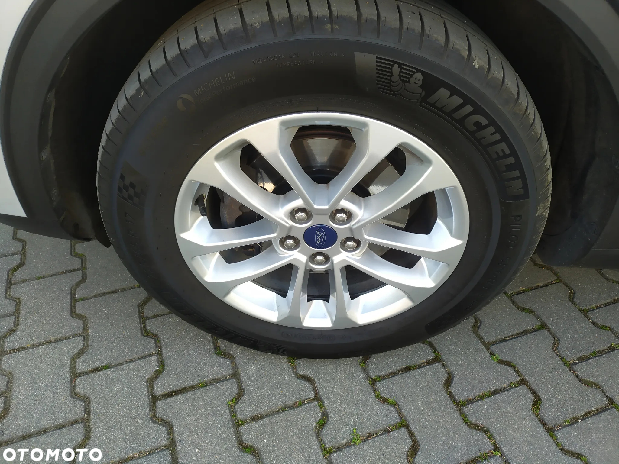 Ford Kuga 2.0 EcoBlue Hybrid TITANIUM X - 10