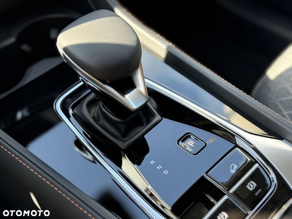 MG HS 1.5T HEV+ Excite - 11