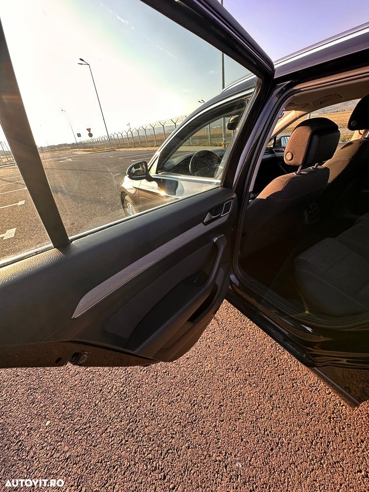 Volkswagen Passat 2.0 TDI SCR DSG - 14