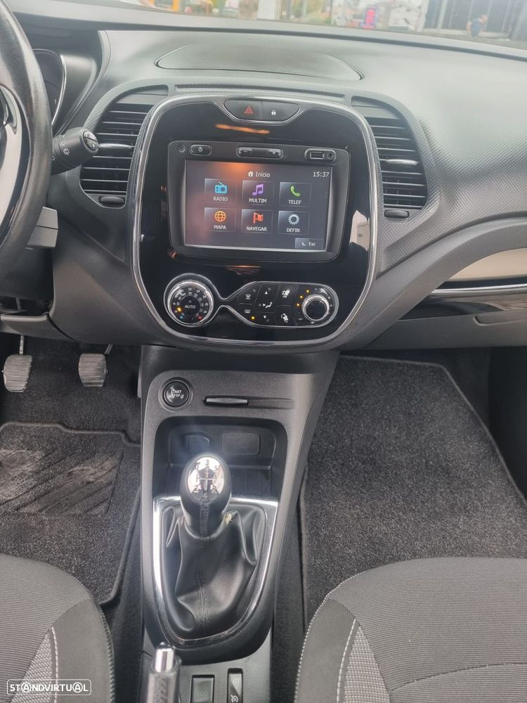 Renault Captur 1.5 dCi Exclusive - 10
