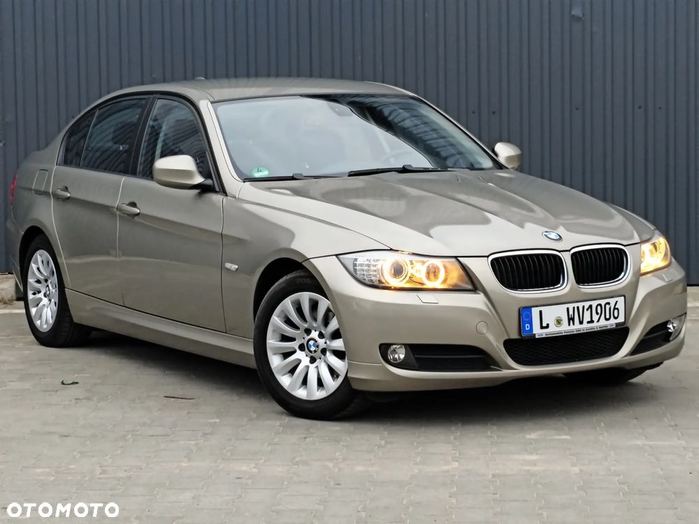 BMW Seria 3 318i Edition Exclusive - 15