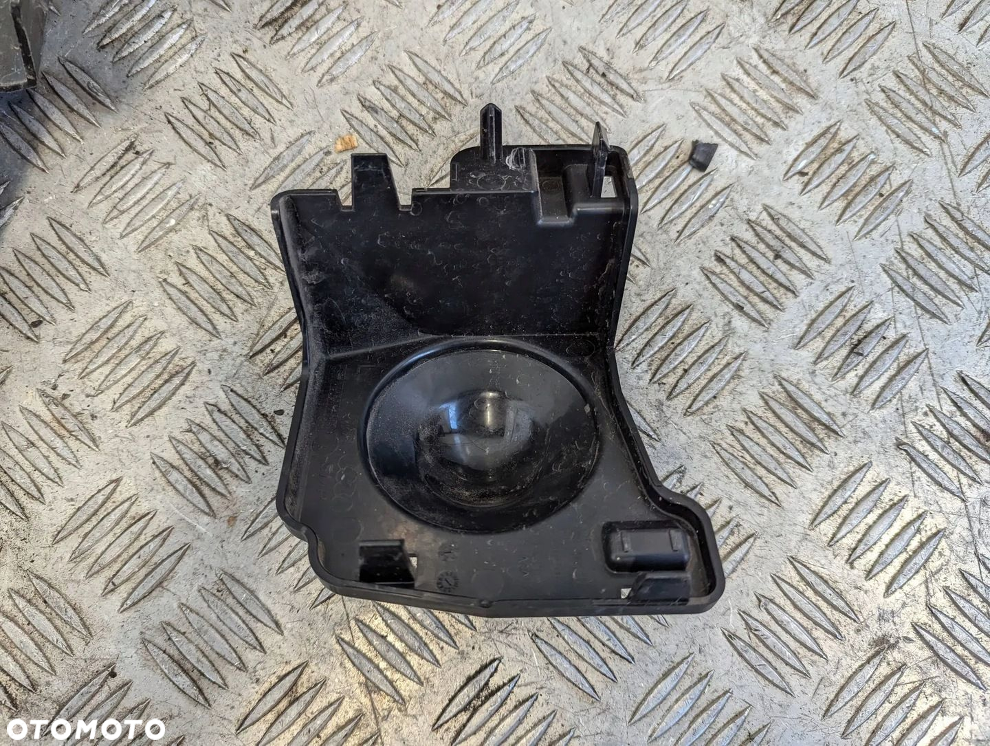 Audi A4 B9 8W 2019-2024 Kratka zaślepka halogenu lewa S-Line LIFT - 3