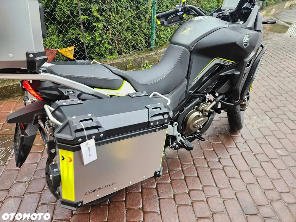 QJMOTOR SVT 650 - 26