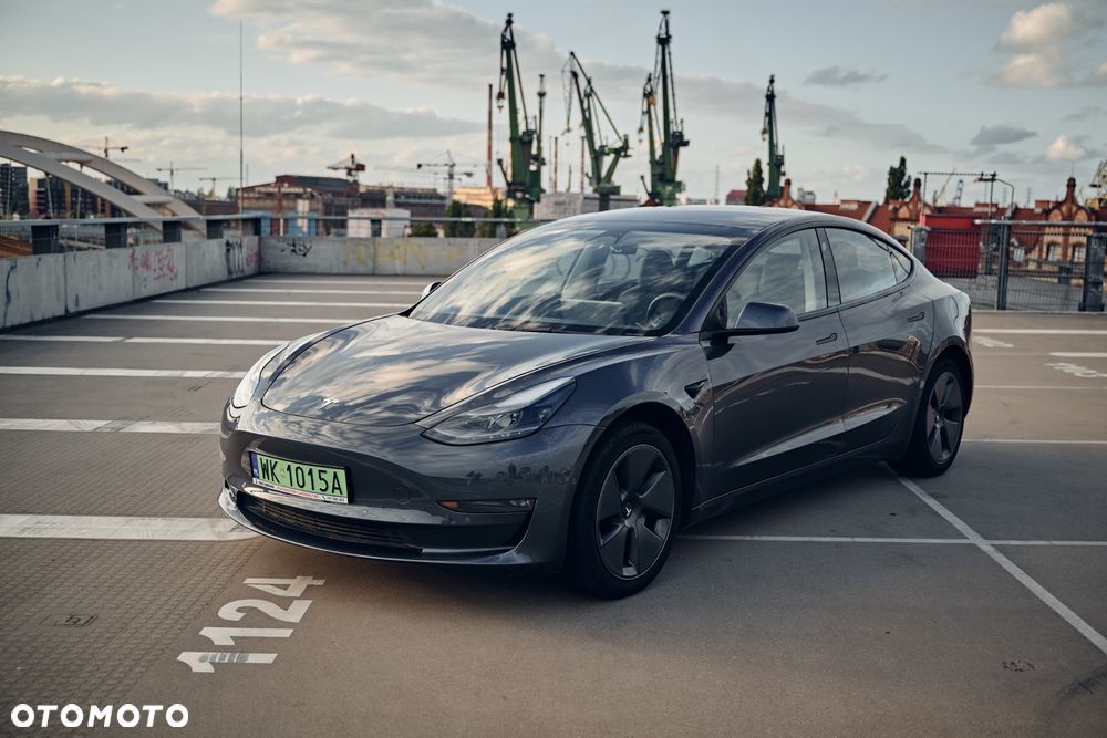 Tesla Model 3 Long Range AWD - 10