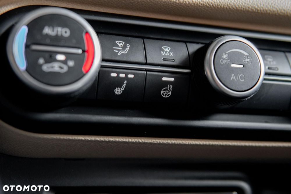 Alfa Romeo Giulia 2.0 Turbo Veloce Q4 - 23