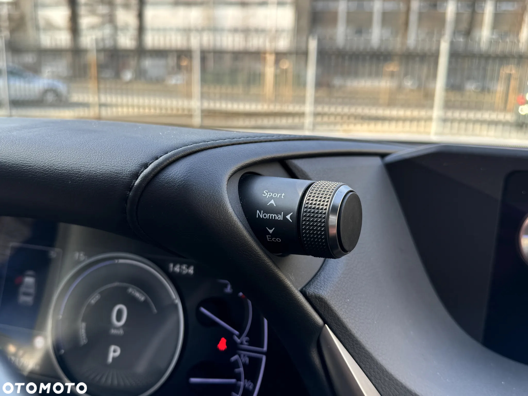 Lexus ES 300h Elegance - 16