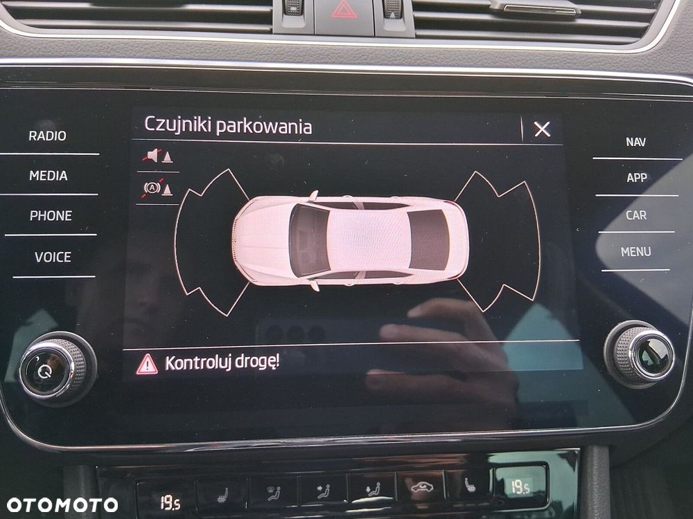 Skoda Superb 2.0 TDI SCR 4x4 Ambition DSG - 22