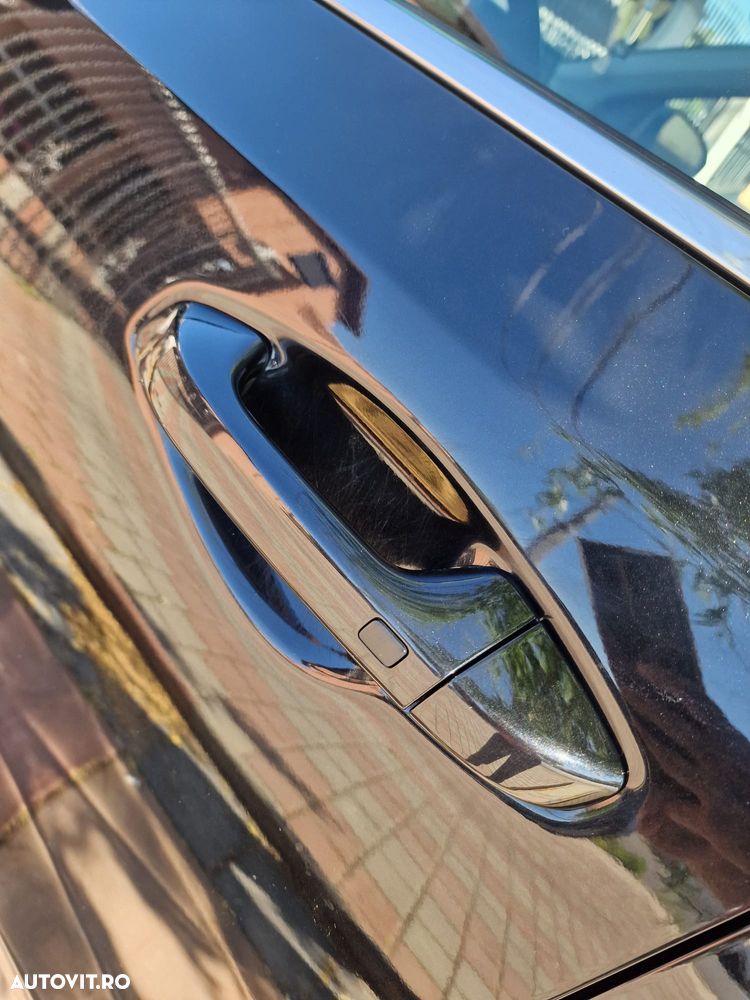 Kia Ceed SW 1.6 CRDi DCT Platinum Edition - 32