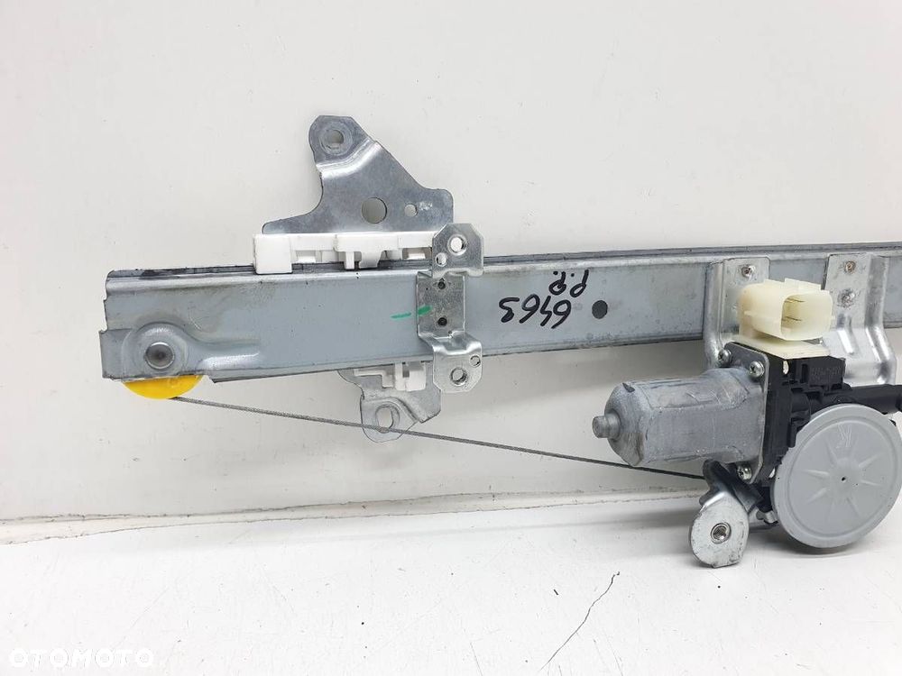 PODNOŚNIK SZYBY PRZÓD PRAWY NISSAN X-TRAIL T32 III 80731-4CA0A 6 PIN EUROPA - 3