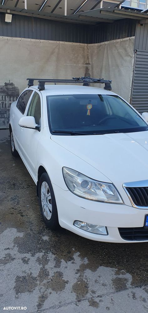 Skoda Octavia 1.6 TDI DPF Ambiente - 13