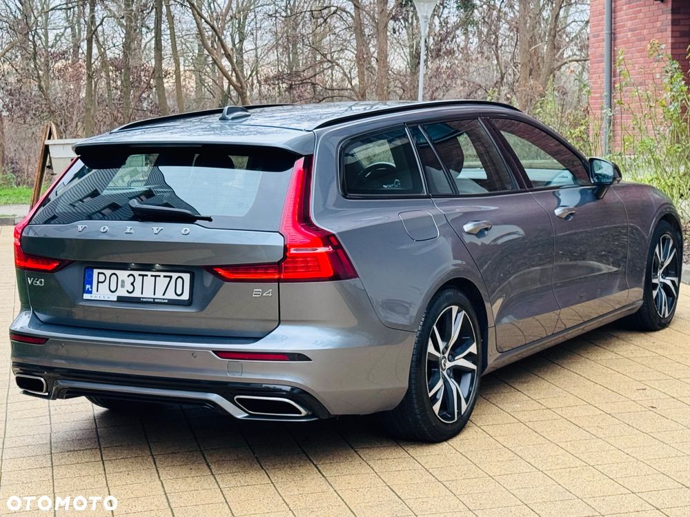Volvo V60 D4 AWD R-Design - 13
