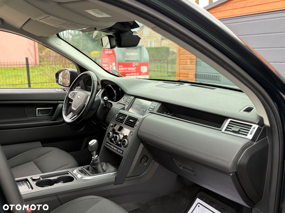 Land Rover Discovery Sport - 23