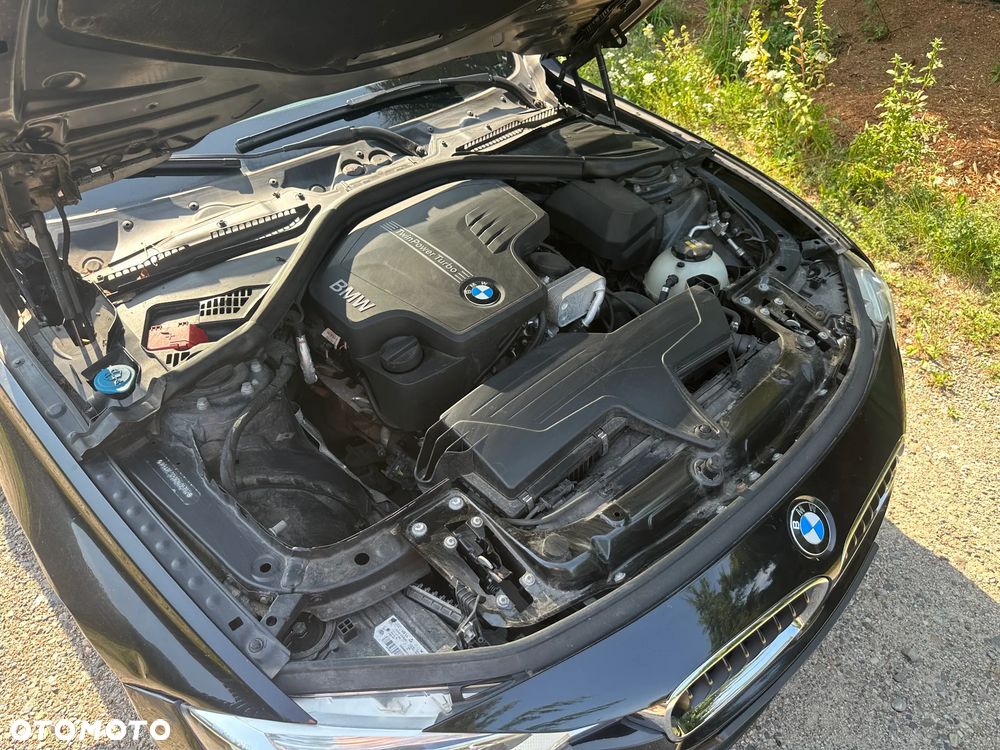 BMW Seria 3 328i Sport-Aut Sport Line - 19