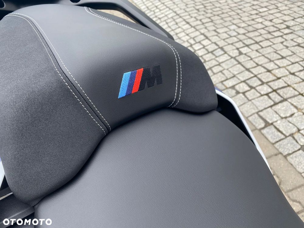 BMW XR - 10