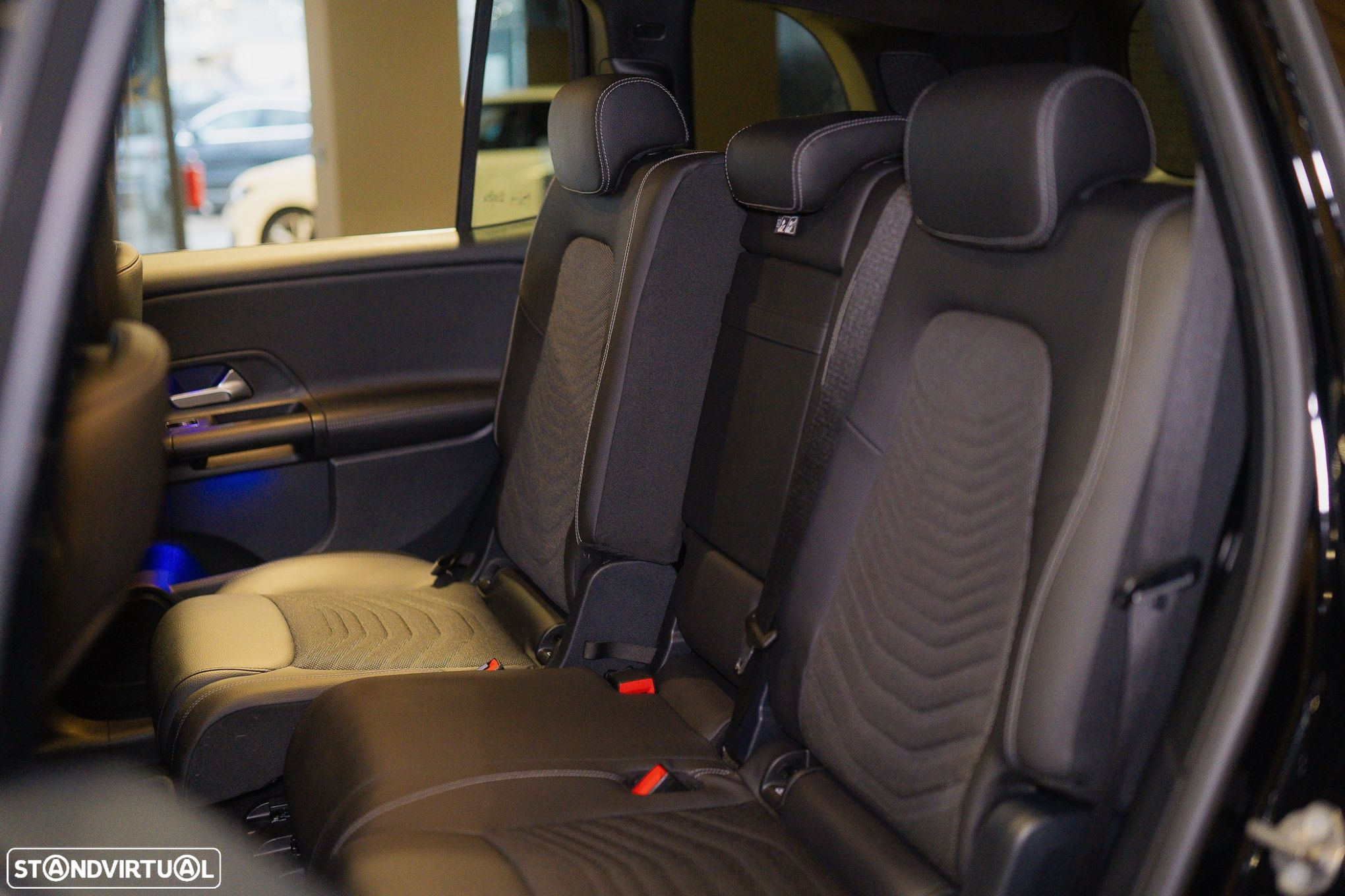 Mercedes-Benz GLB 180 d Style - 44