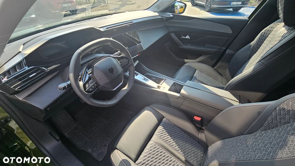 Peugeot 408 1.2 PureTech mHEV Business S&S e-DCS6 - 9