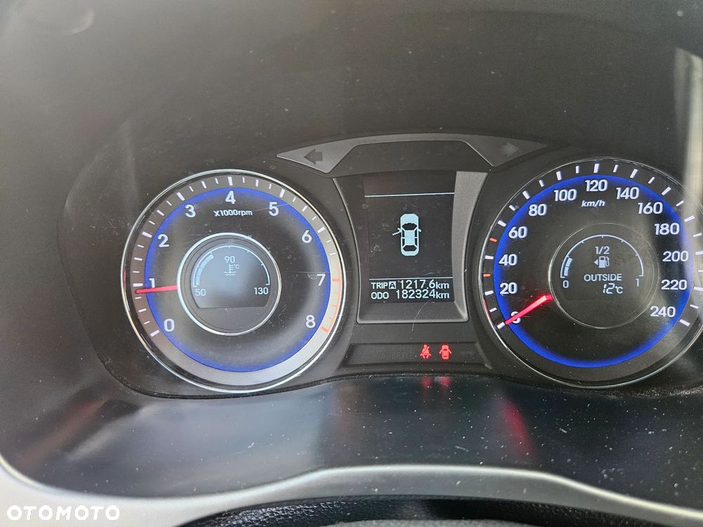 Hyundai i40 Kombi 1.6 Trend - 13