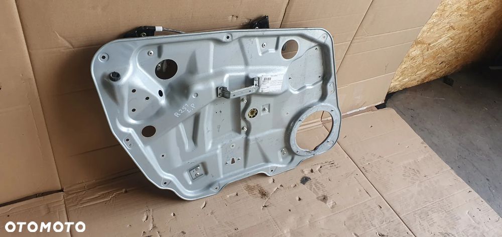Mechanizm podnośnik szyby lewy przód Mercedes R-Klasa W251 - 4