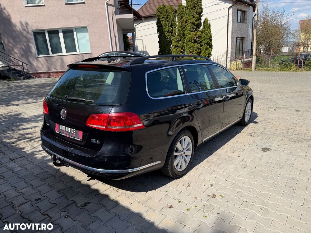 Volkswagen Passat 2.0 TDI BlueMotion Technology DPF Comfortline - 11