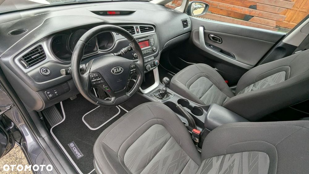 Kia Ceed 1.4 CVVT Attract - 15