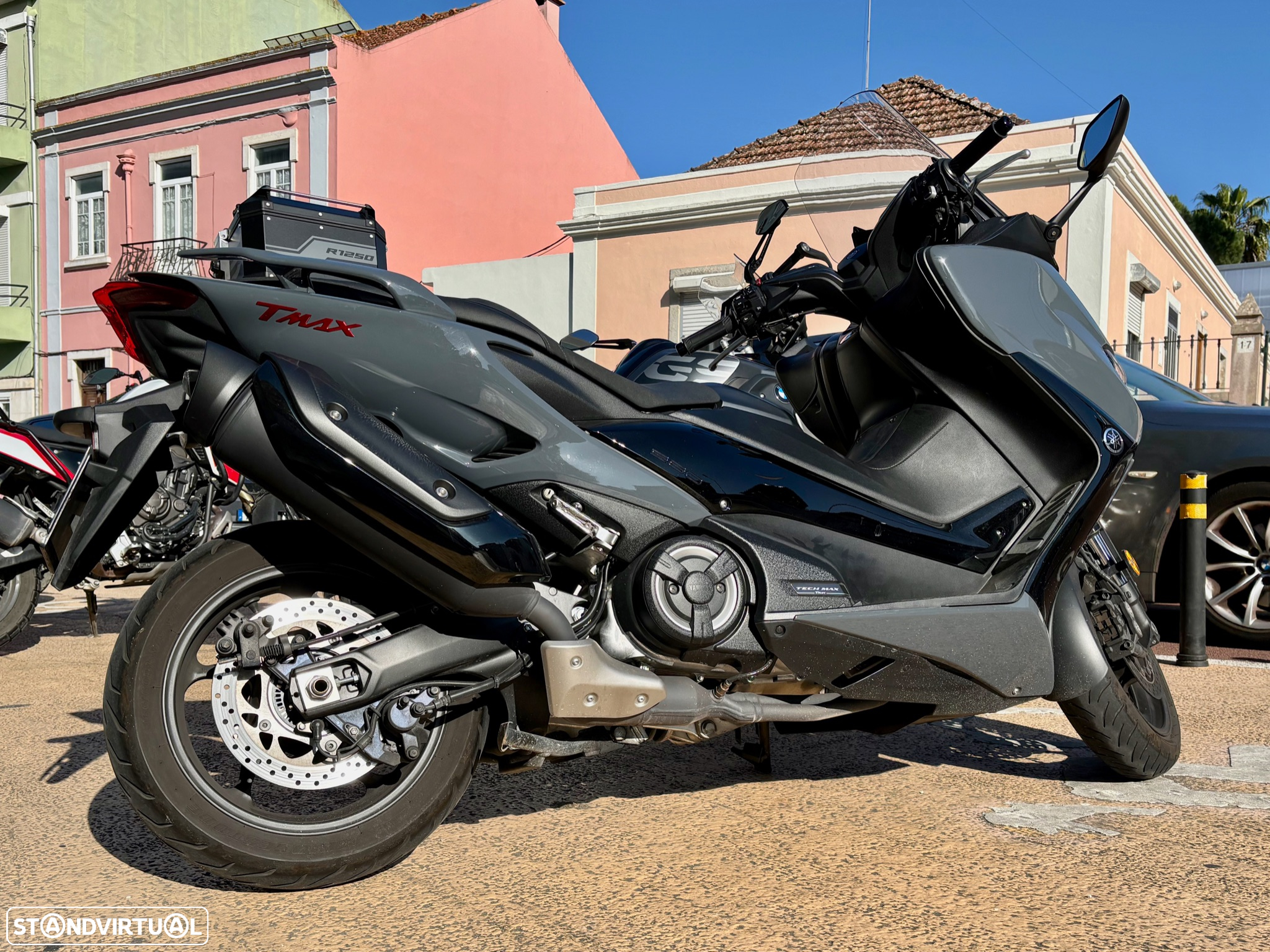 Yamaha TMAX Tech Max - 14