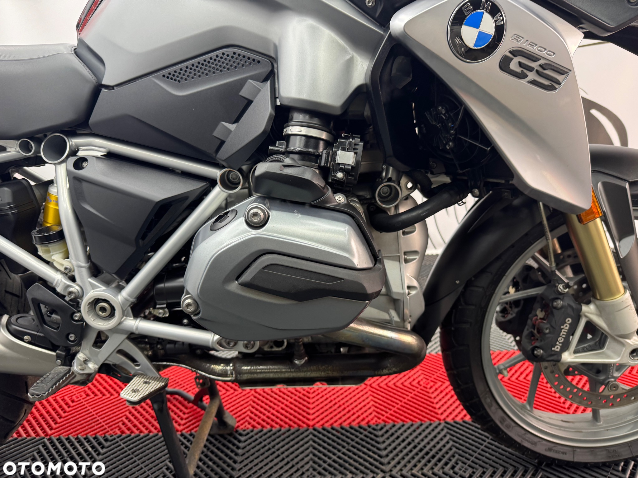 BMW R - 40