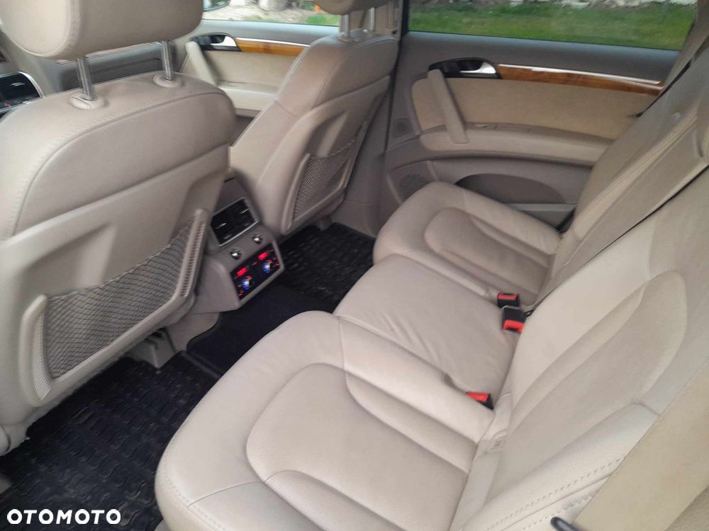 Audi Q7 - 9