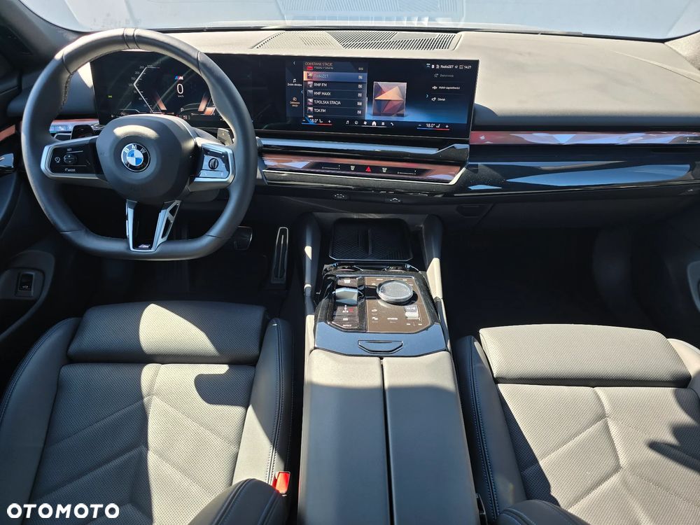 BMW Seria 5 520d xDrive mHEV M Sport - 11