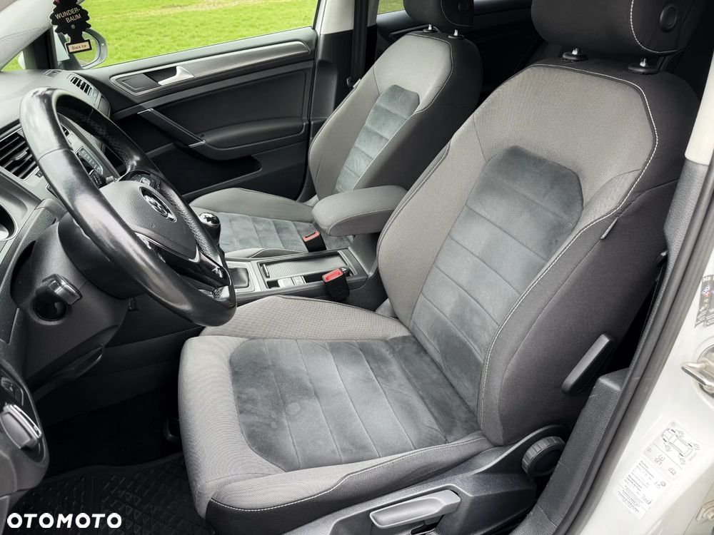 Volkswagen Golf 1.6 TDI BlueMotion Technology Comfortline - 12