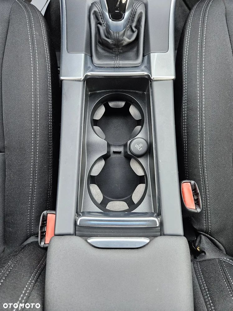 Volvo XC 60 D3 Momentum - 27