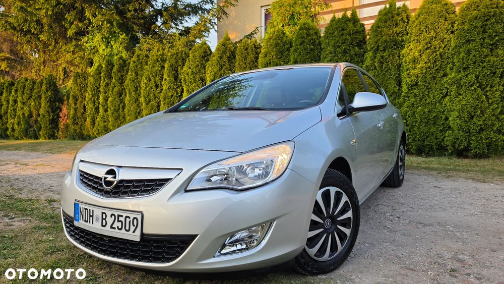 Opel Astra 1.4 T Active - 1