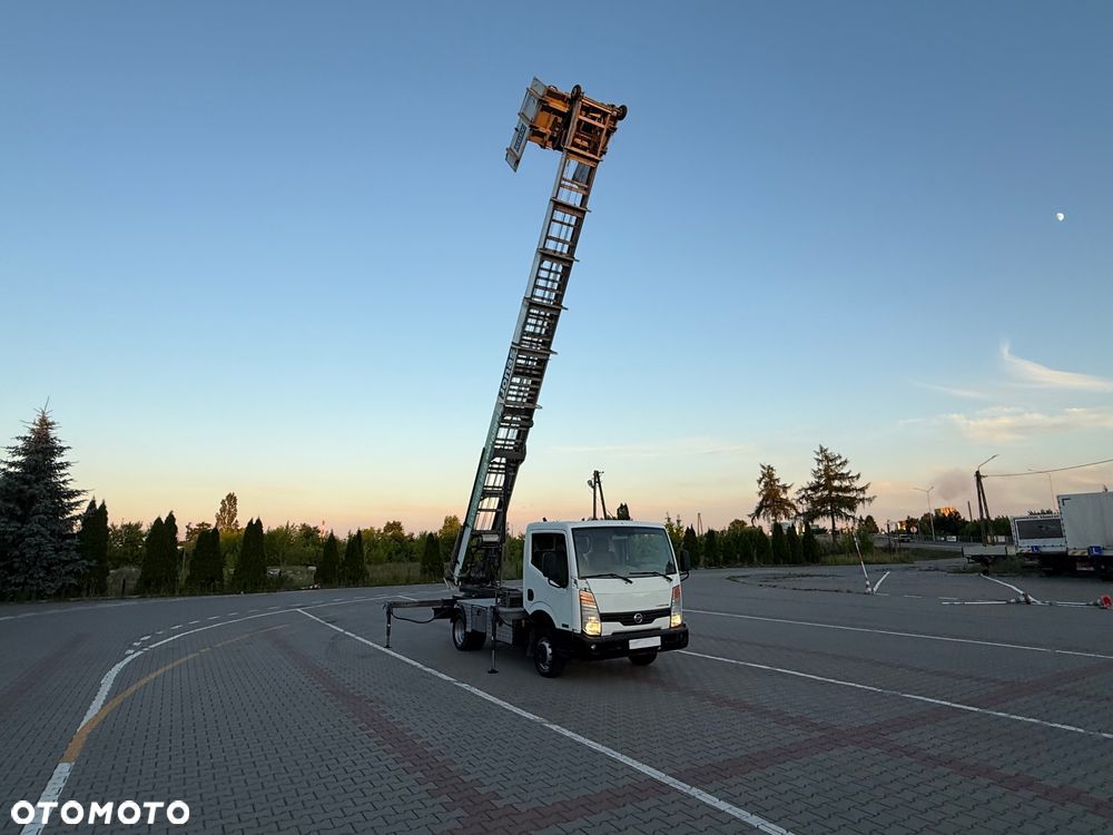 Nissan CABSTAR  2.5  DRABINA - PODAJNIK BOCKER DEKARSKO - MEBLOWY  WYSOKOŚĆ 26 M - 5
