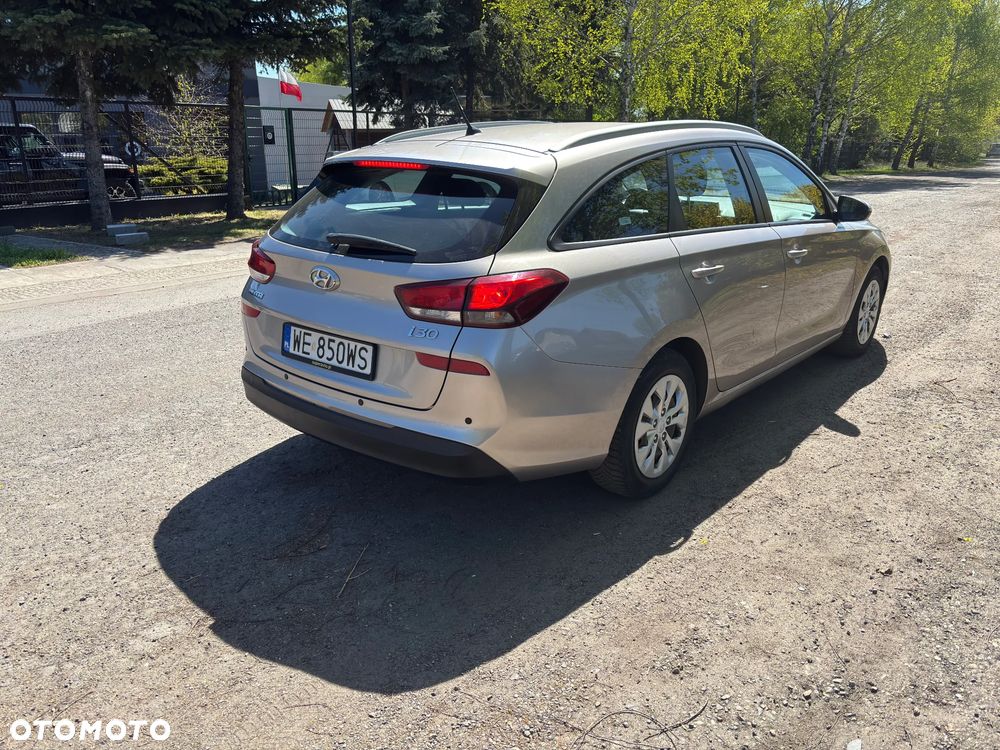 Hyundai i30 1.4 Classic + - 3