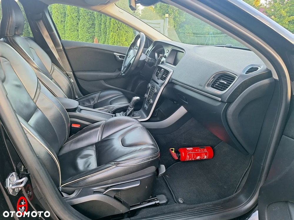 Volvo V40 D2 - 23