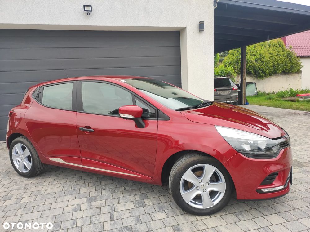 Renault Clio - 16