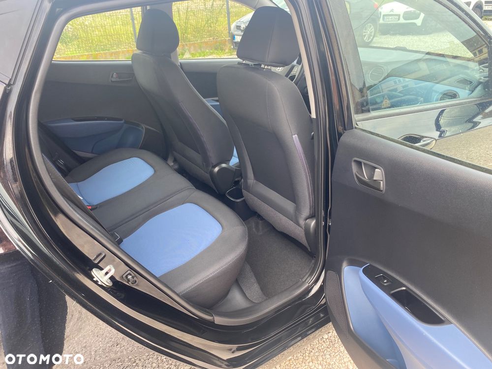Hyundai i10 1.0 BlueDrive Premium - 24