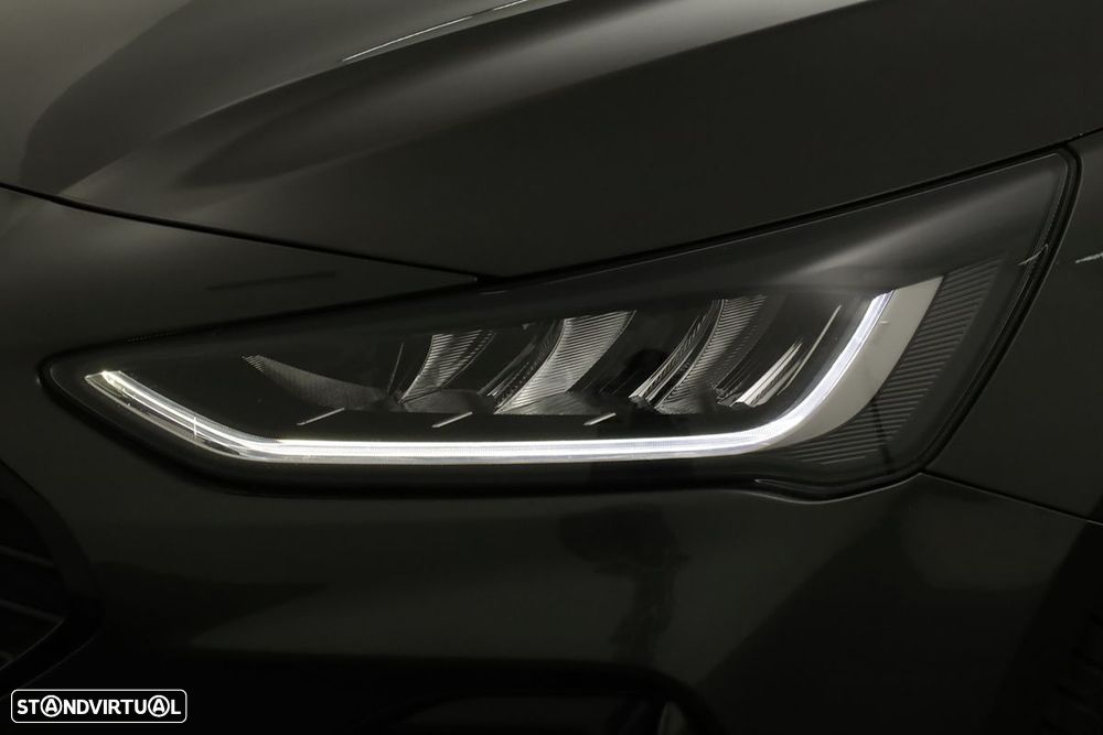 Ford Focus 1.0 EcoBoost MHEV ST-Line X - 6