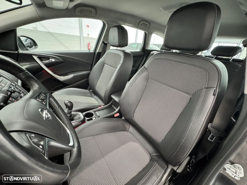 Opel Astra Sports Tourer 1.7 CDTi Cosmo - 14