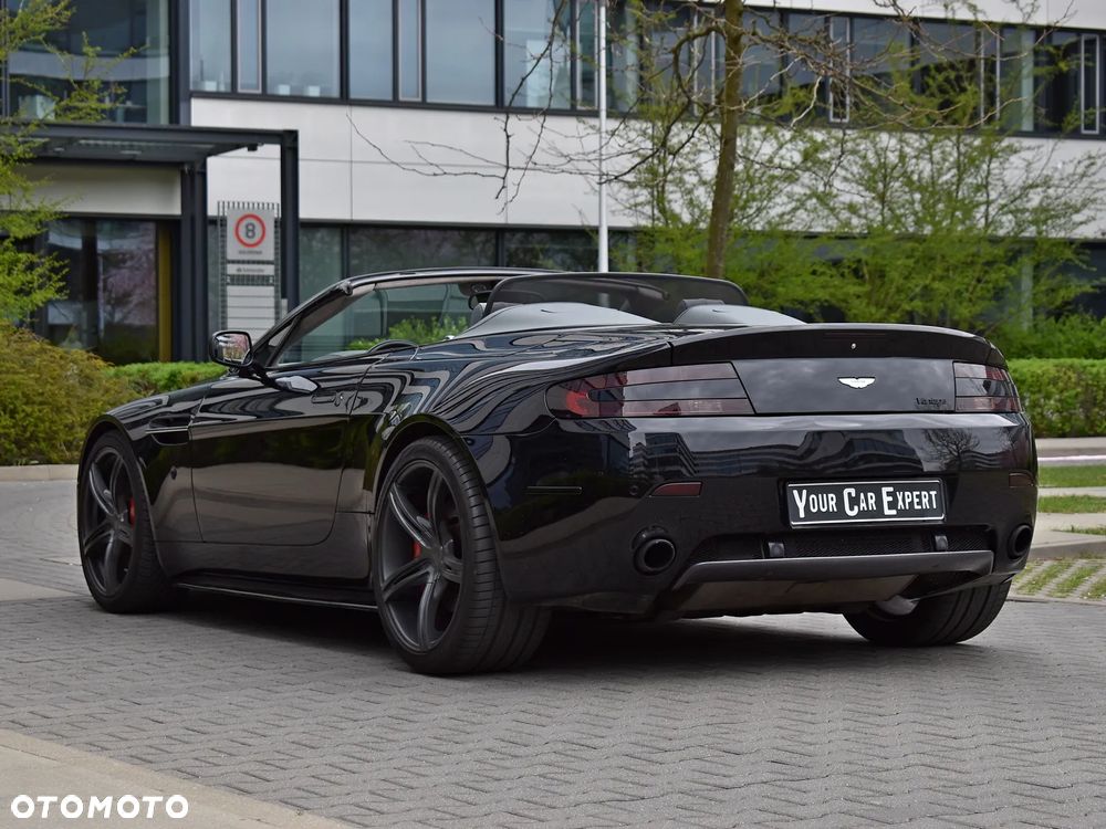 Aston Martin V8 Vantage - 5