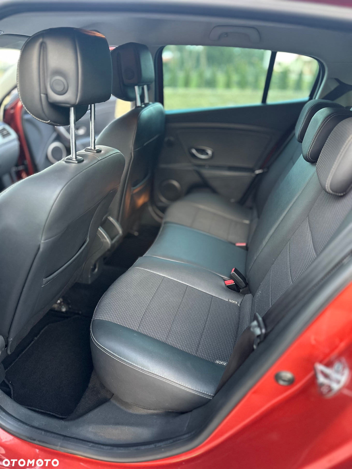 Renault Megane TCe 180 GT - 14