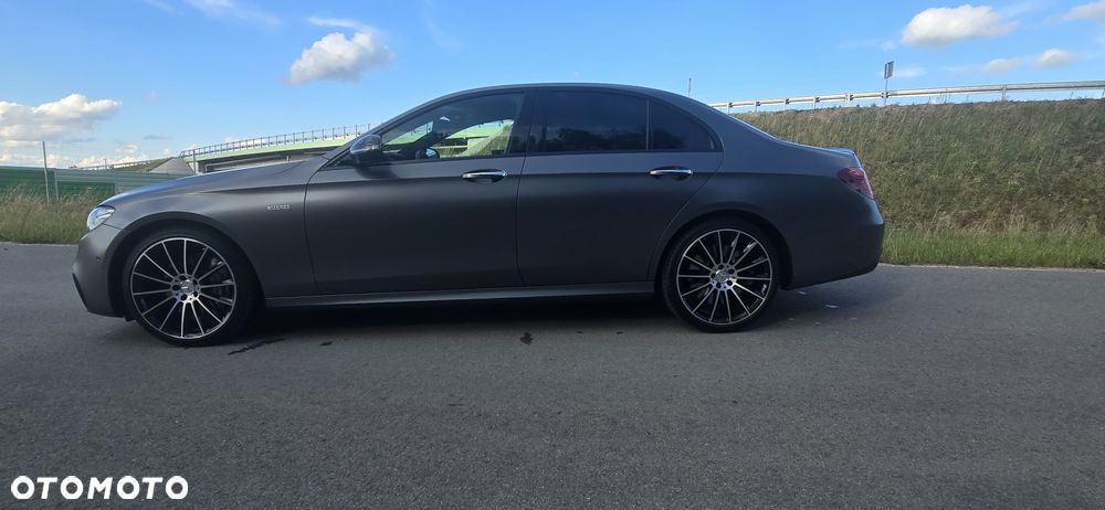 Mercedes-Benz Klasa E - 9