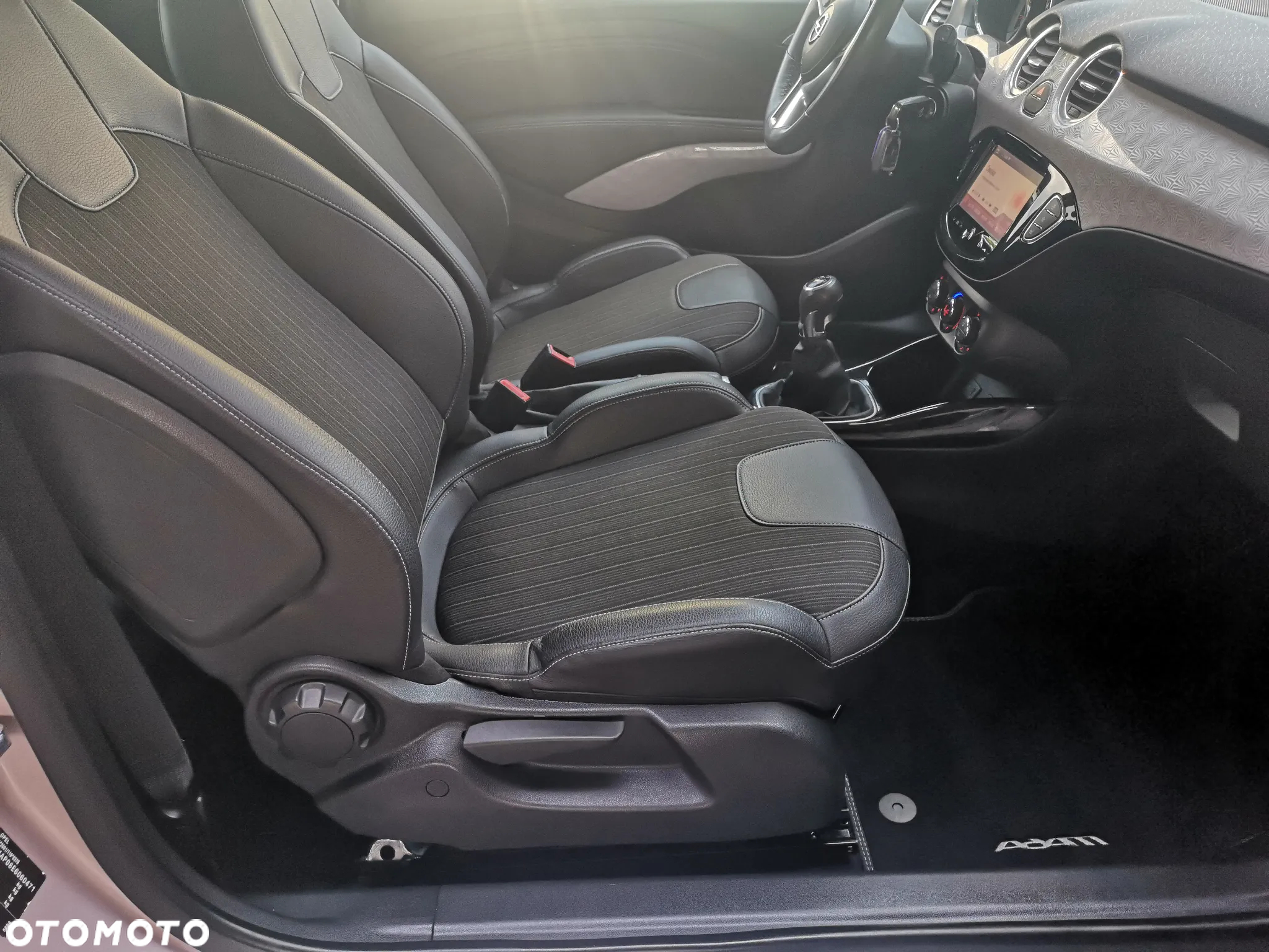 Opel Adam 1.4 Germany's next Topmodel - 21