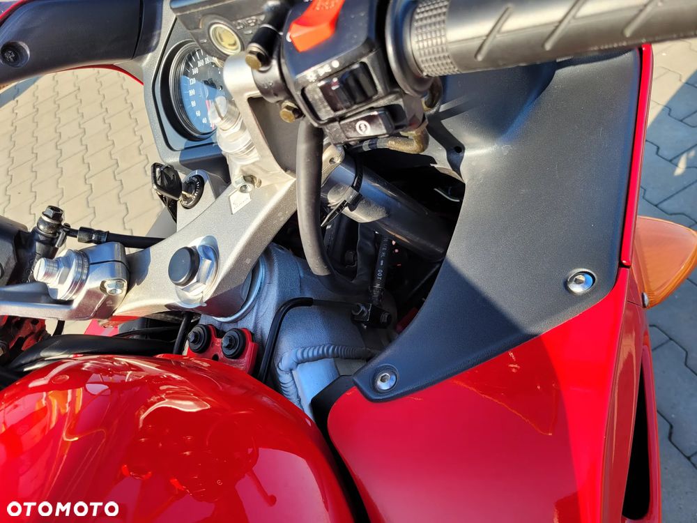 Honda VFR - 22