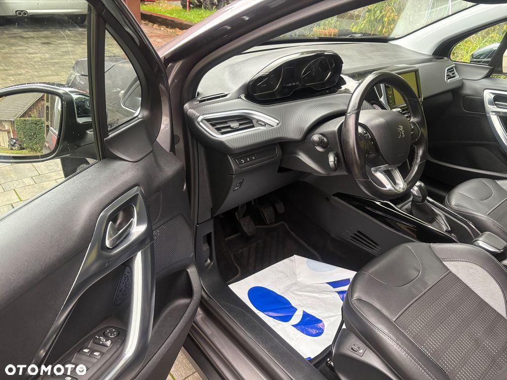 Peugeot 2008 - 13