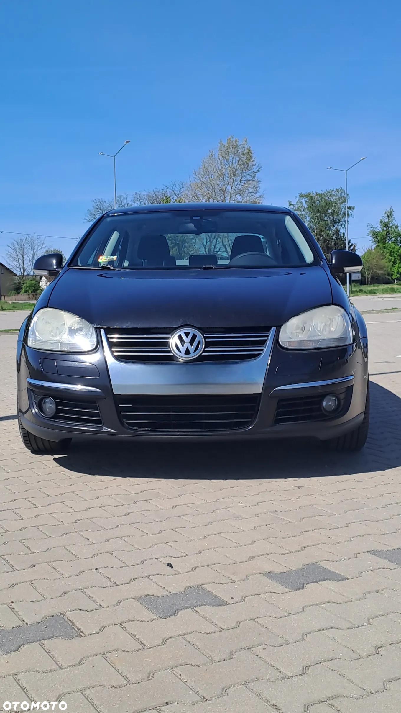 Volkswagen Jetta 1.9 TDI Comfortline - 4